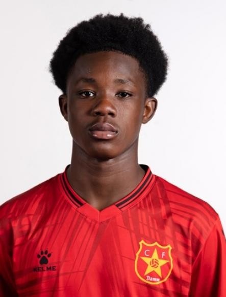 九游游戏平台-记者：皇马接近签下16岁边锋纳纳，球员曾是巴萨青训营的一员